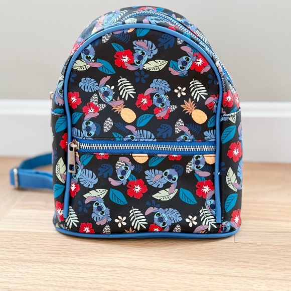 🎒Stitch Mini Back Pack 🎒 - Picture 3 of 9